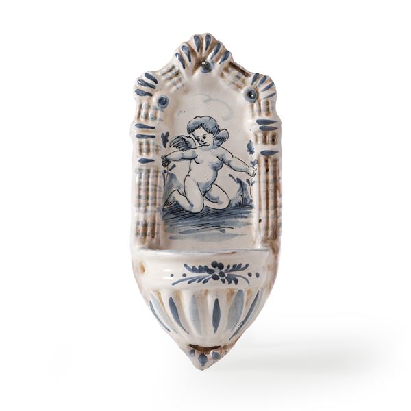 Piccola acquasantiera. Probabilmente Veneto, XX secolo.