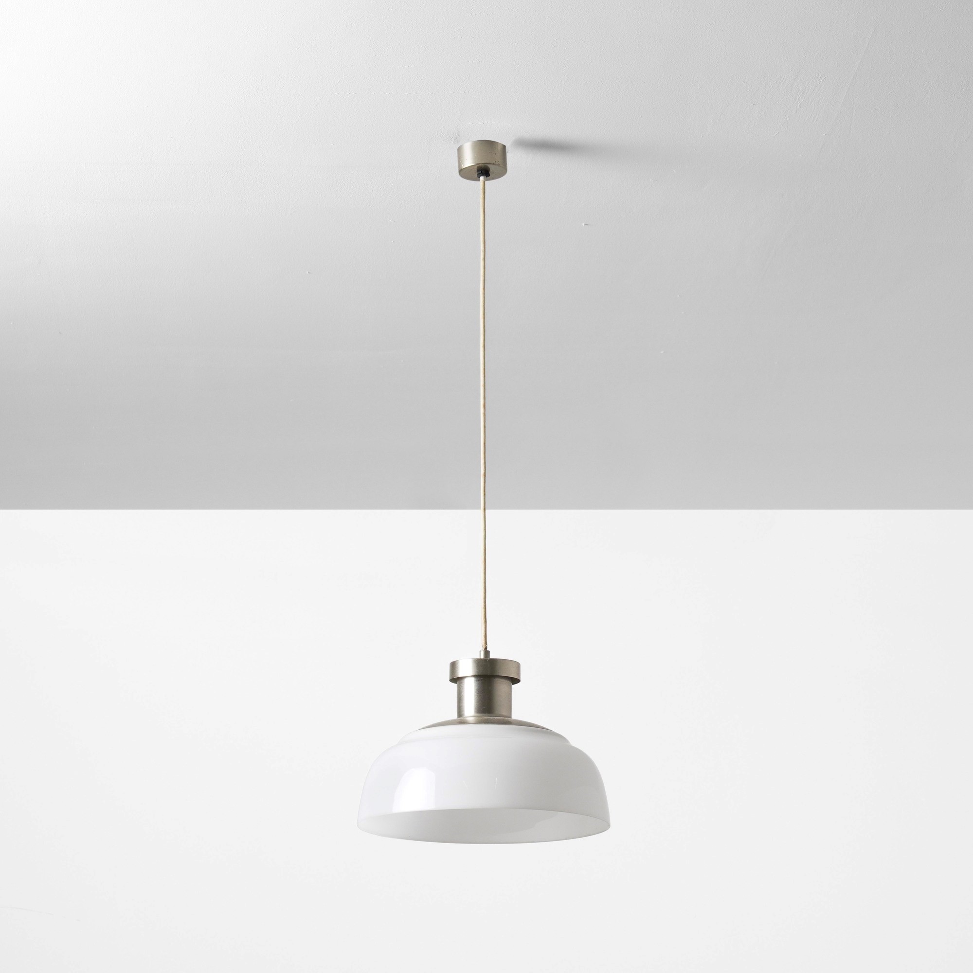 Achille e Piergiacomo Castiglioni - Due lampade a sospensione mod. KD7