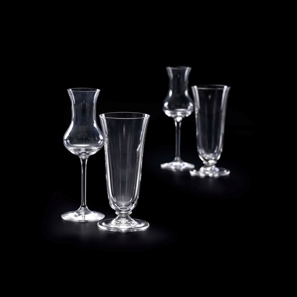 Ventidue bicchieri e undici calici da liquore, XX secolo.