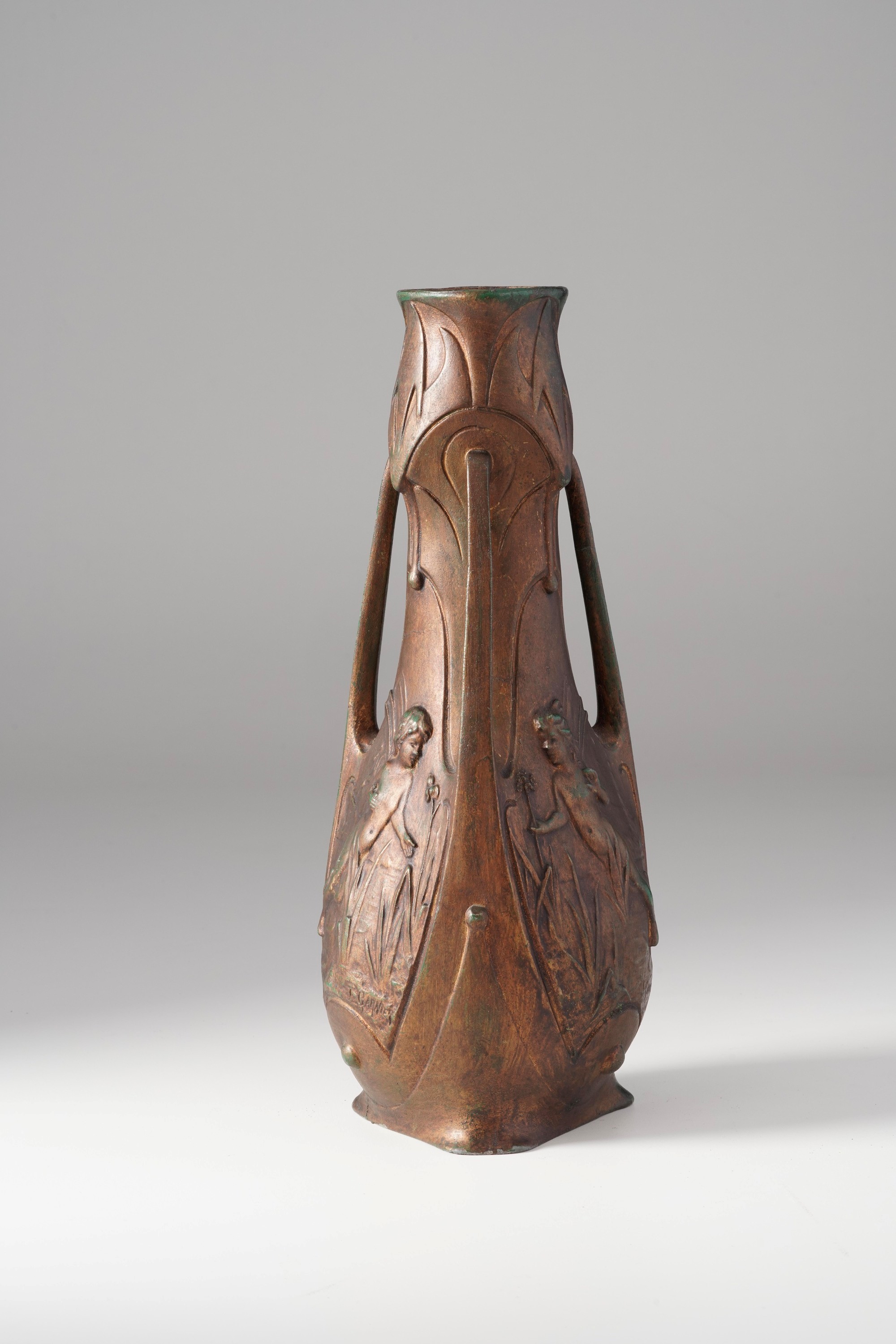 Vaso Decorativo in Metallo, Firmato J. Garnier