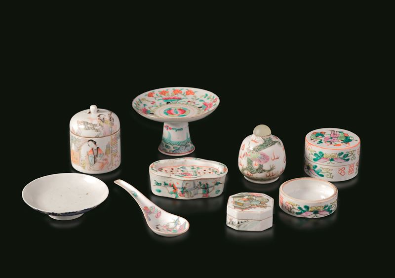 Lotto misto di porcellane Famiglia Rosa, Cina, XX secolo  - Asta Fine Asian Works of Art - Cambi Casa d'Aste