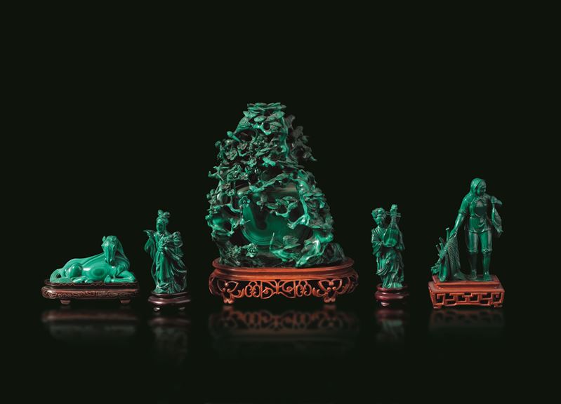 Lotto composto da cinque figure in malachite, Cina, Dinastia Qing, XIX secolo  - Asta Fine Asian Works of Art - Cambi Casa d'Aste