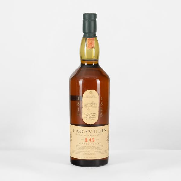 Lagavulin 16 Years Old, Islay Single Malt Whisky