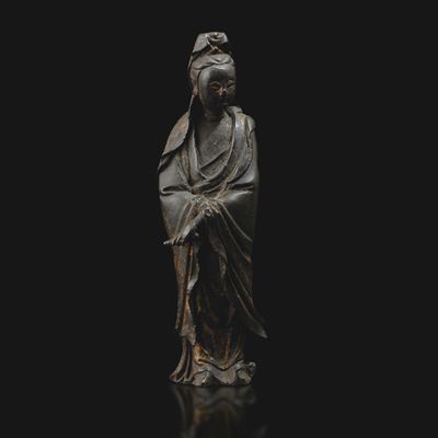 Figura di Guanyin, Cina, bronzo con laccatura, Dinastia Ming (attrib.), XVII secolo