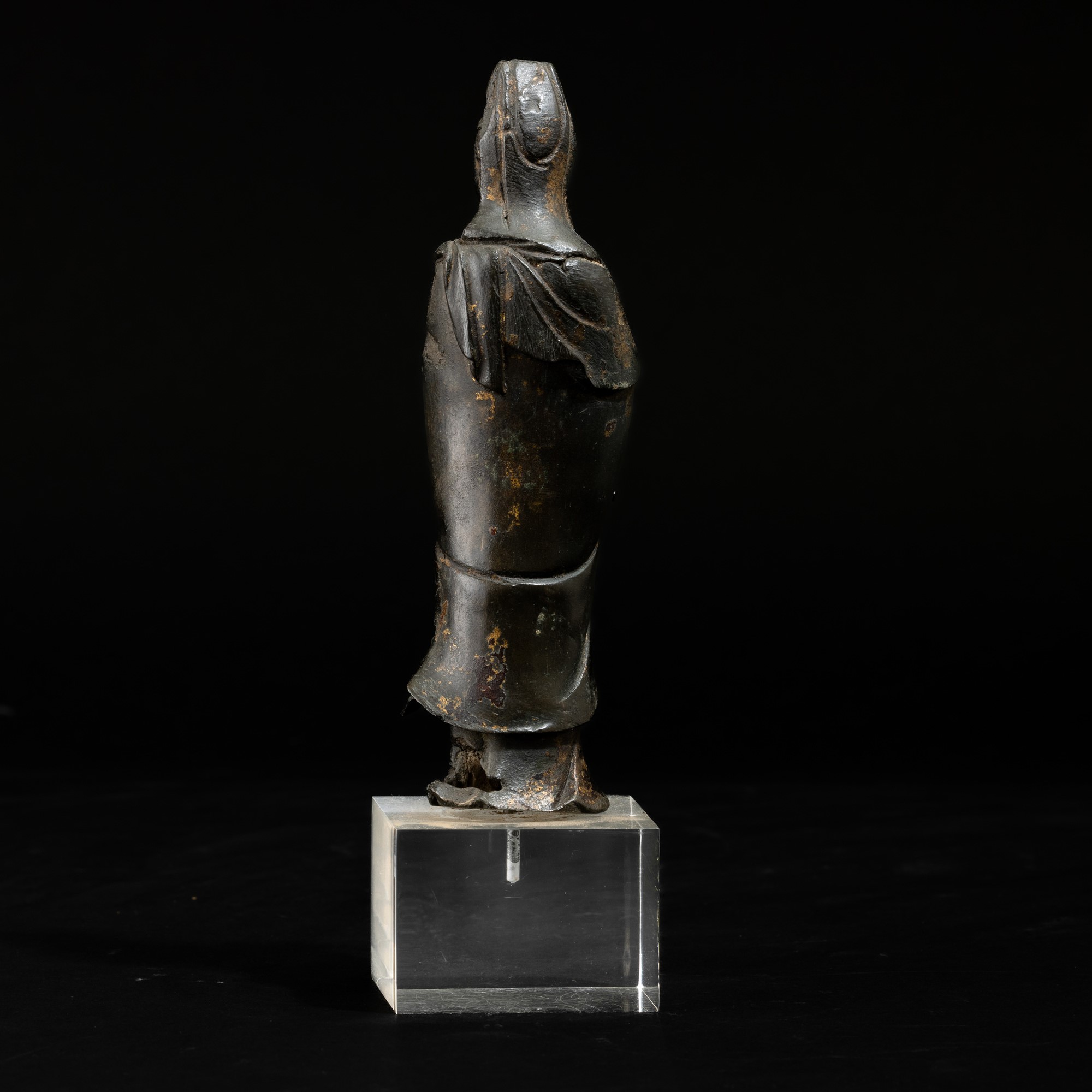 Figura di Guanyin, Cina, bronzo con laccatura, Dinastia Ming (attrib.), XVII secolo