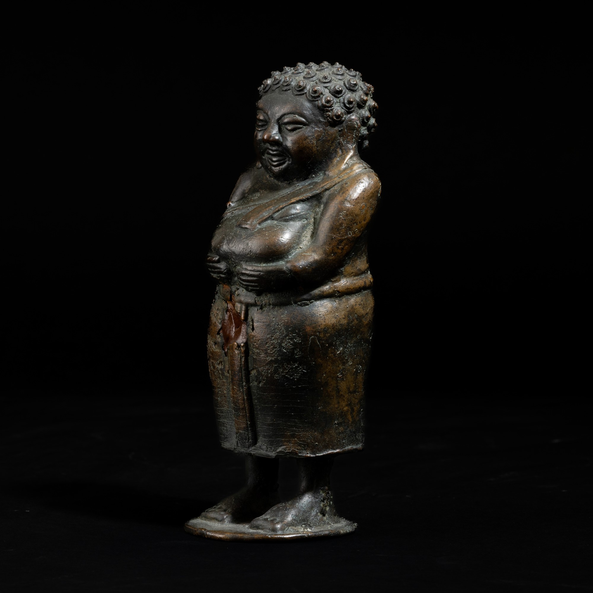 Figura di Budai, bronzo, Cambogia, XIX secolo