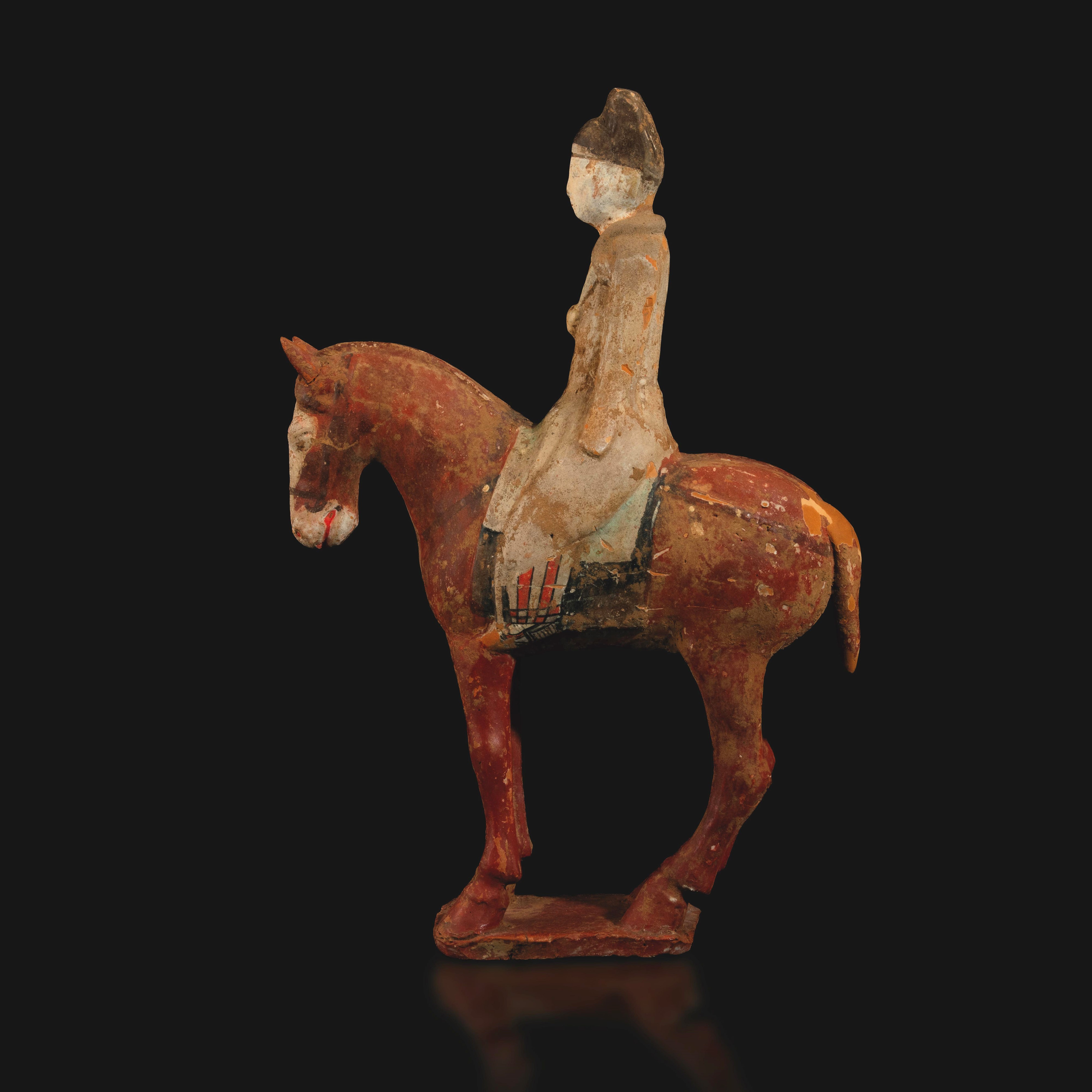 Figura di dignitario a cavallo, terracotta policroma, Cina, Dinastia Tang (618-906)