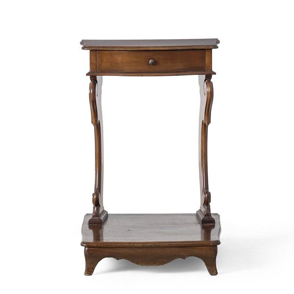 Inginocchiatoio ad un cassetto. Inizio XX secolo