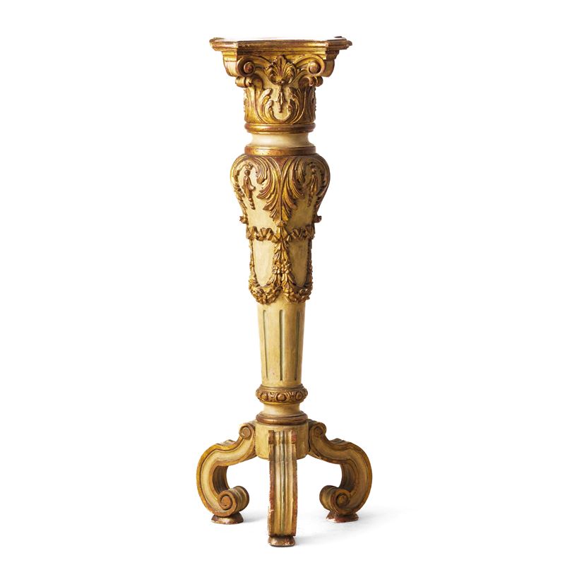 Trespolo in legno intagliato, laccato e dorato. XVIII secolo  - Auction Italian Mansions - Cambi Casa d'Aste