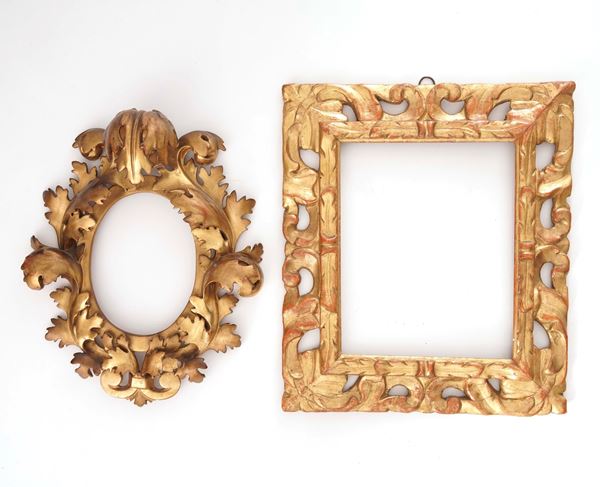 Lotto di 2 cornici in legno intagliato e dorato
