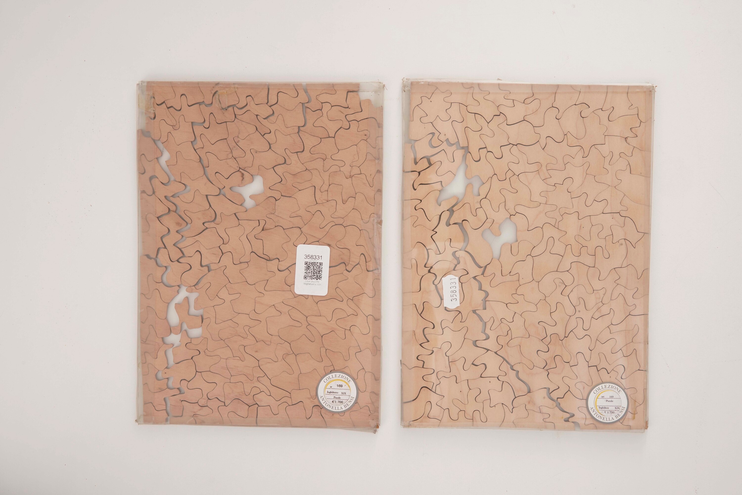 Due puzzle con scene di genere. Inghilterra, XIX secolo