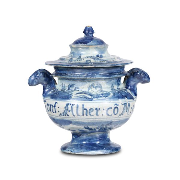 Piccolo vaso da elettuari e un coperchio Savona, fine XVII secolo - inizio XVIII secolo 