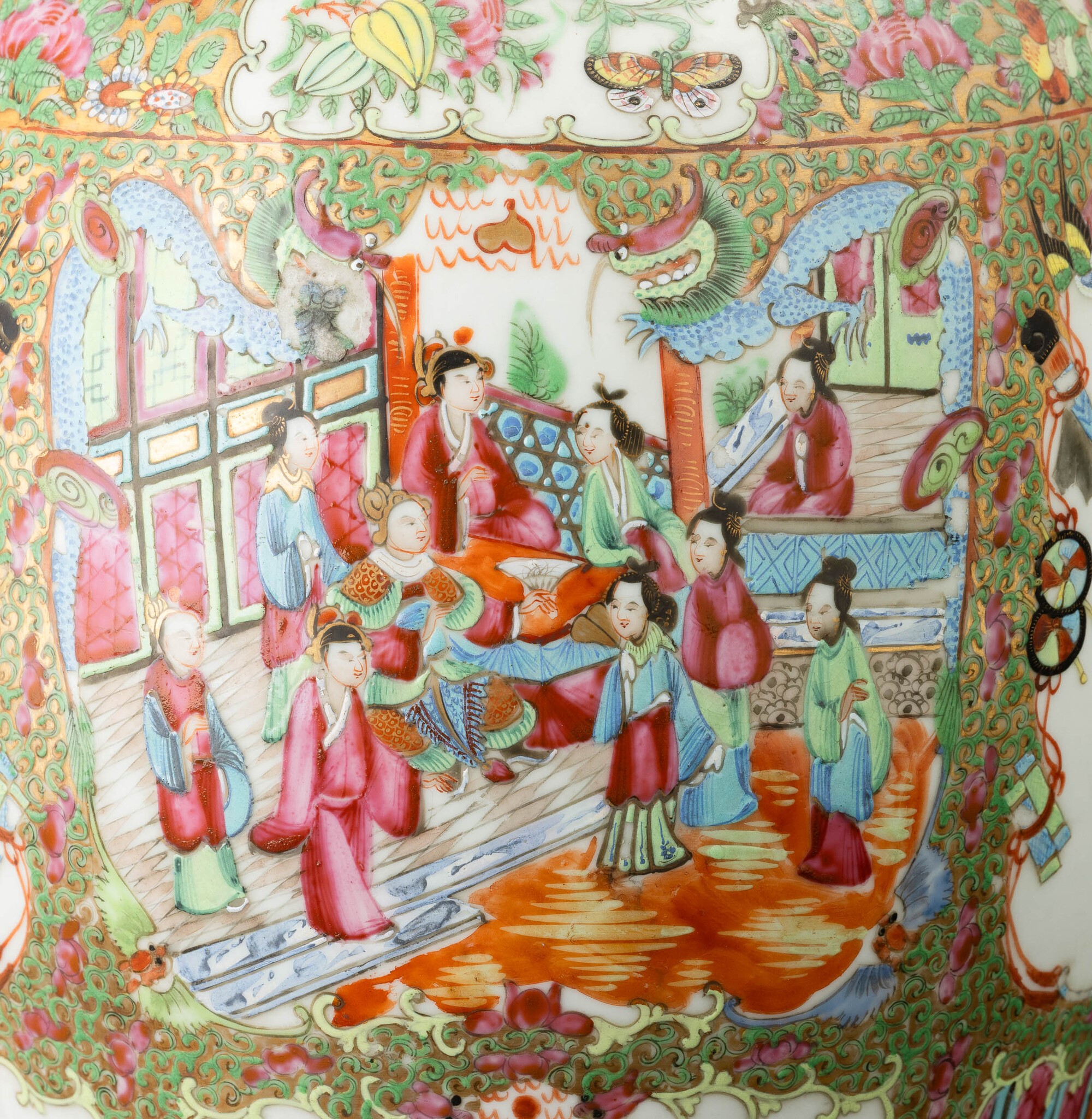 Coppia di potiche in porcellana Canton, Dinastia Qing, XIX secolo