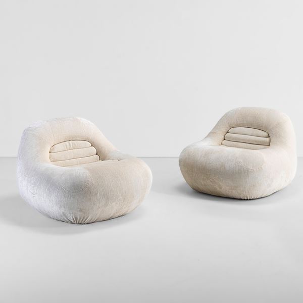 Due poltrone mod. Carrera
