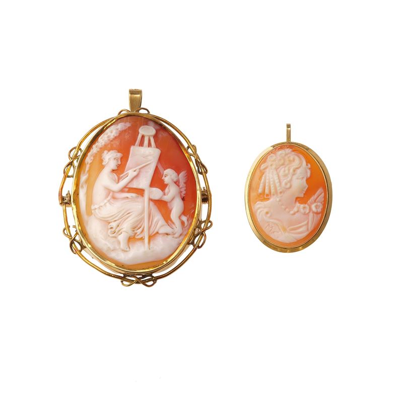 Two cameos and gold pendants/brooches  - Auction Jewels - Cambi Casa d'Aste