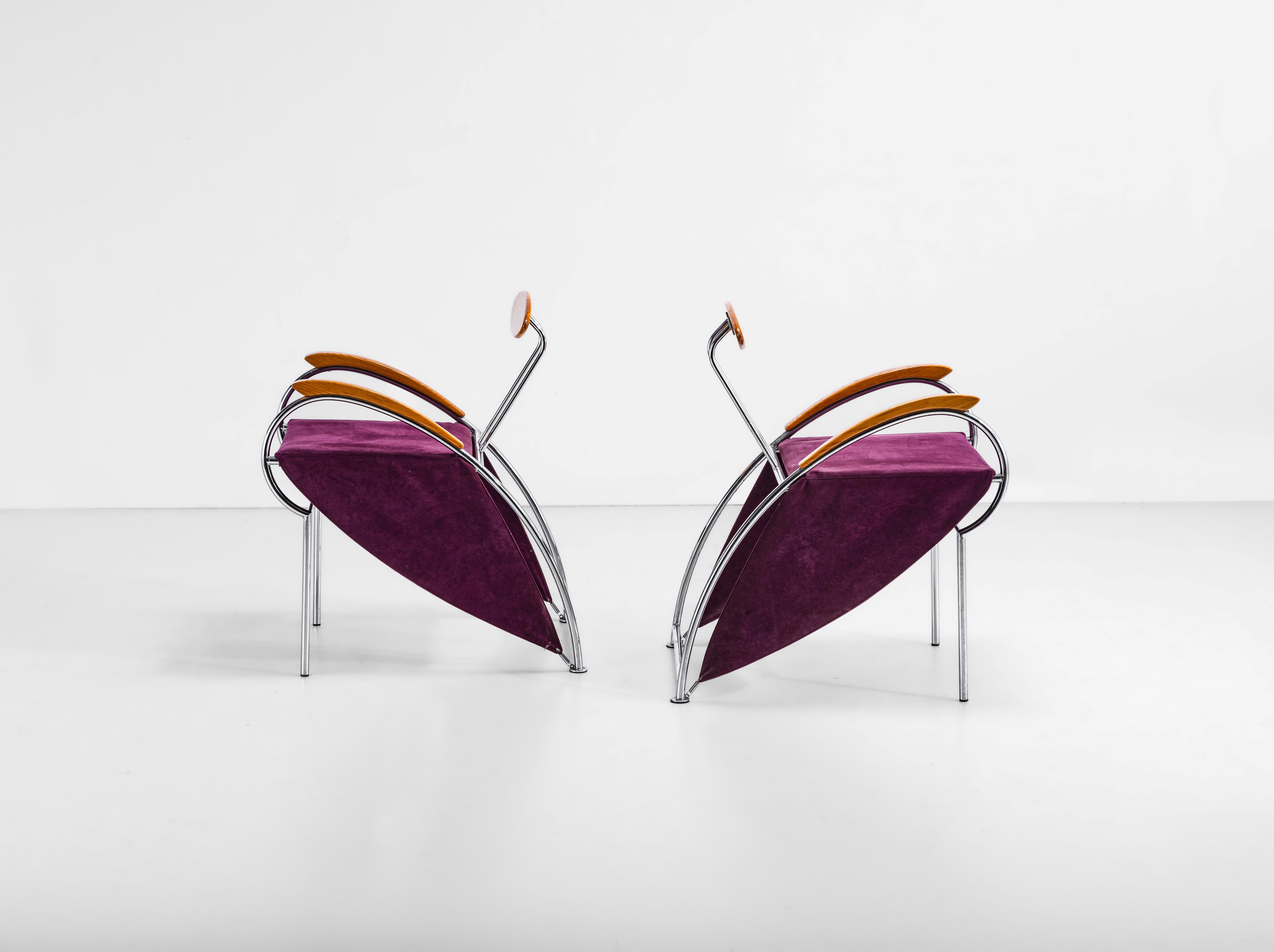 Massimo Iosa Ghini - Sei poltrone mod. Notorius, struttura in metallo e legno con rivestimento in...