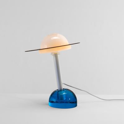 Lampada da tavolo modello Plutone, vetro opalino e blu, 1981