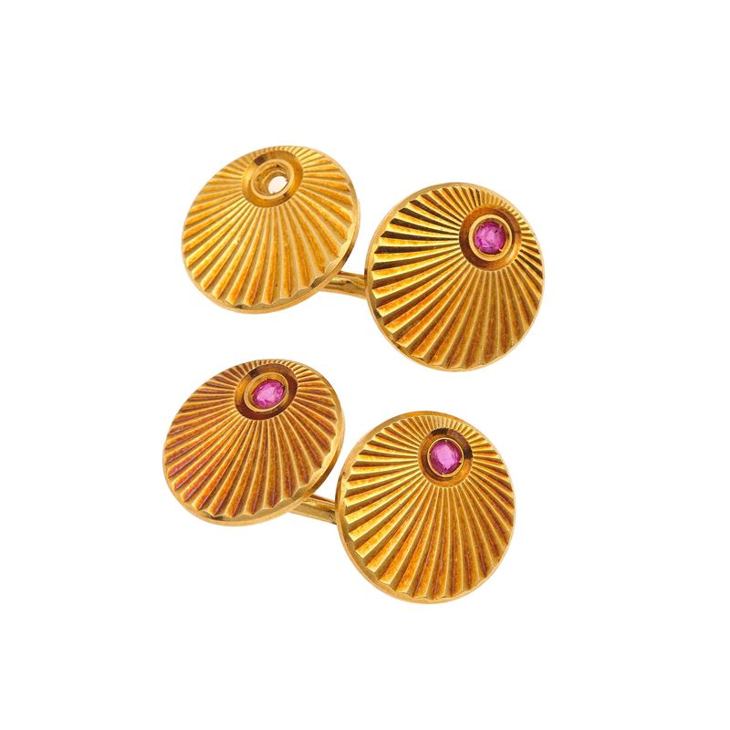 Pair of ruby and gold cufflinks. One missing ruby  - Auction Jewels - Cambi Casa d'Aste