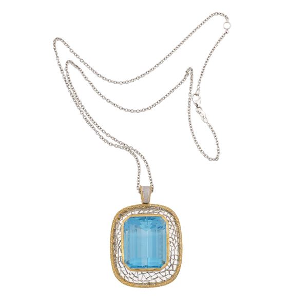 Aquamarine and gold pendent necklace. Gemmological Report Cisgem n. 32343