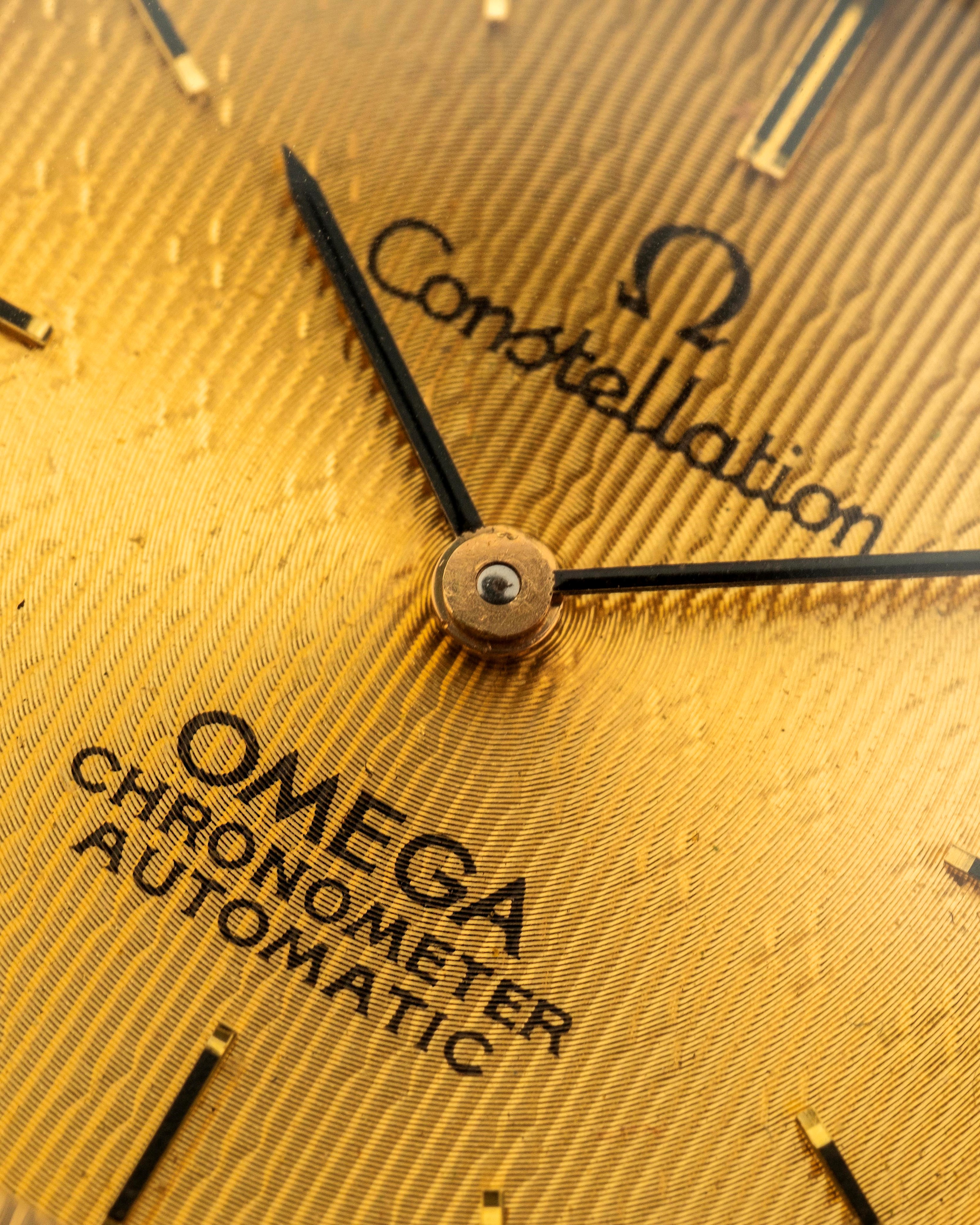 Omega - Constellation in oro giallo 18k con bracciale integrato, quadrante dorè lavorato