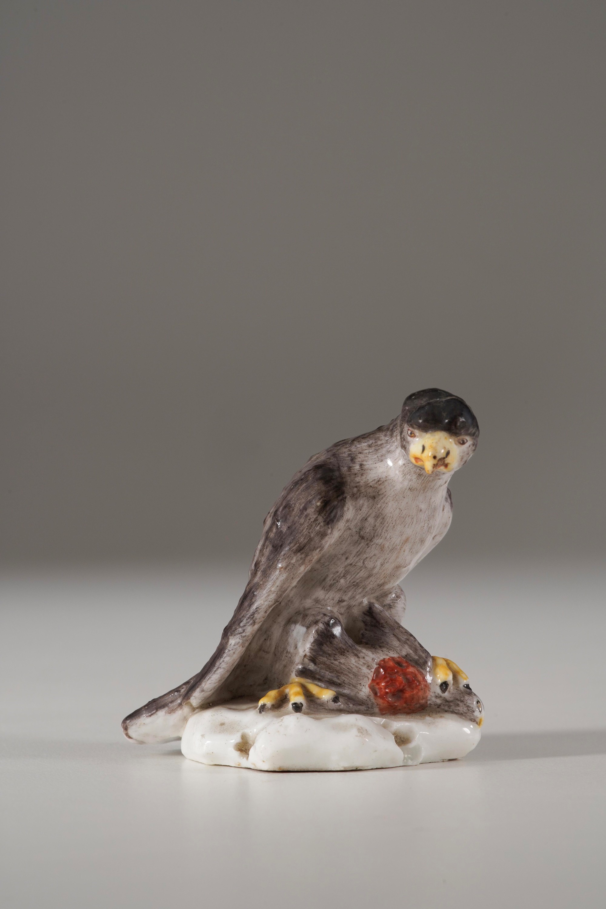Gricci (modello), Figurina di aquila, porcellana, Napoli, Capodimonte
