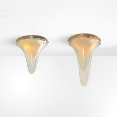 Due lampade a plafone LS 143-144, metallo cromato e vetro opalescente