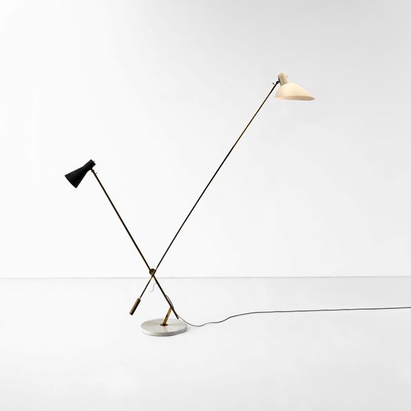 Lampada da terra orientabile mod. 1049.