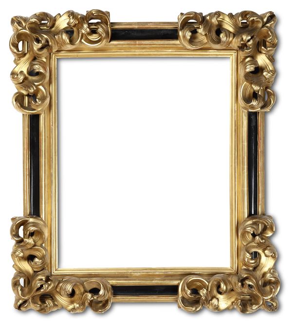 Cornice. Italia centrale XIX secolo