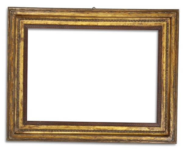 Cornice. Italia centrale XVIII secolo