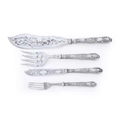 Argentiere JB, Servizio di posate in argento fuso e sagomato (Sheffield, 1900) con 12 forchette e...
