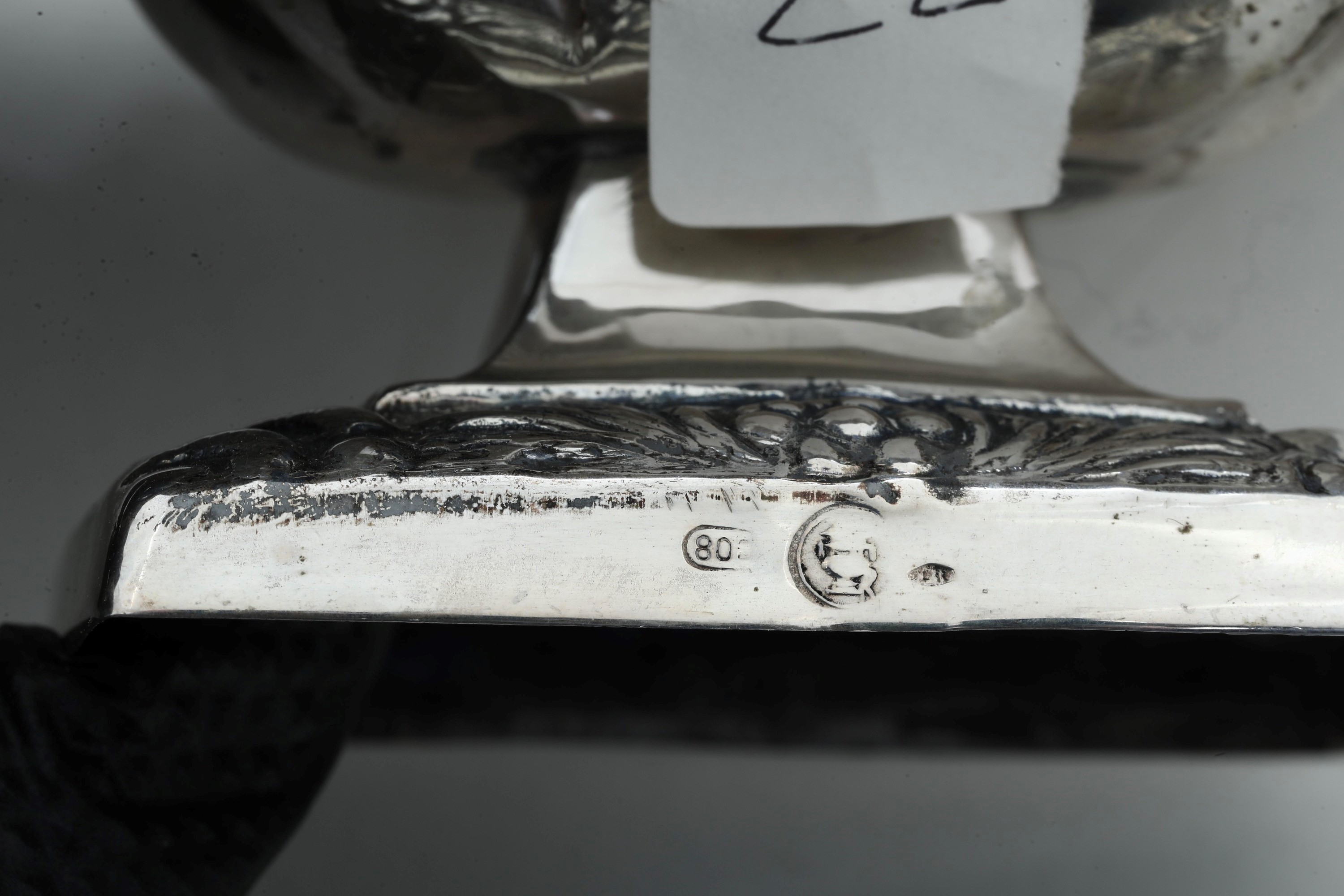 Quattro coppie di saliere, argento fuso e sagomato, manifatture del XX secolo