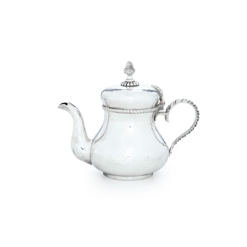Teiera. Argenteria italiana del XX secolo, apparentemente priva di punzonatura  - Auction Silverware - Cambi Casa d'Aste