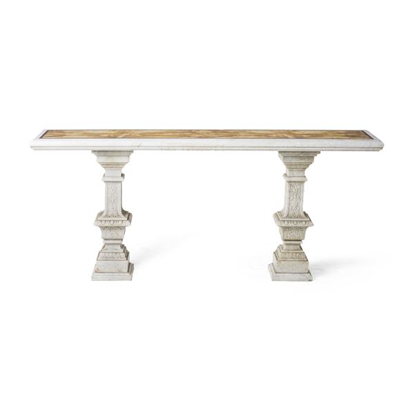 Console in marmo bianco e marmo giallo. Italia XX secolo