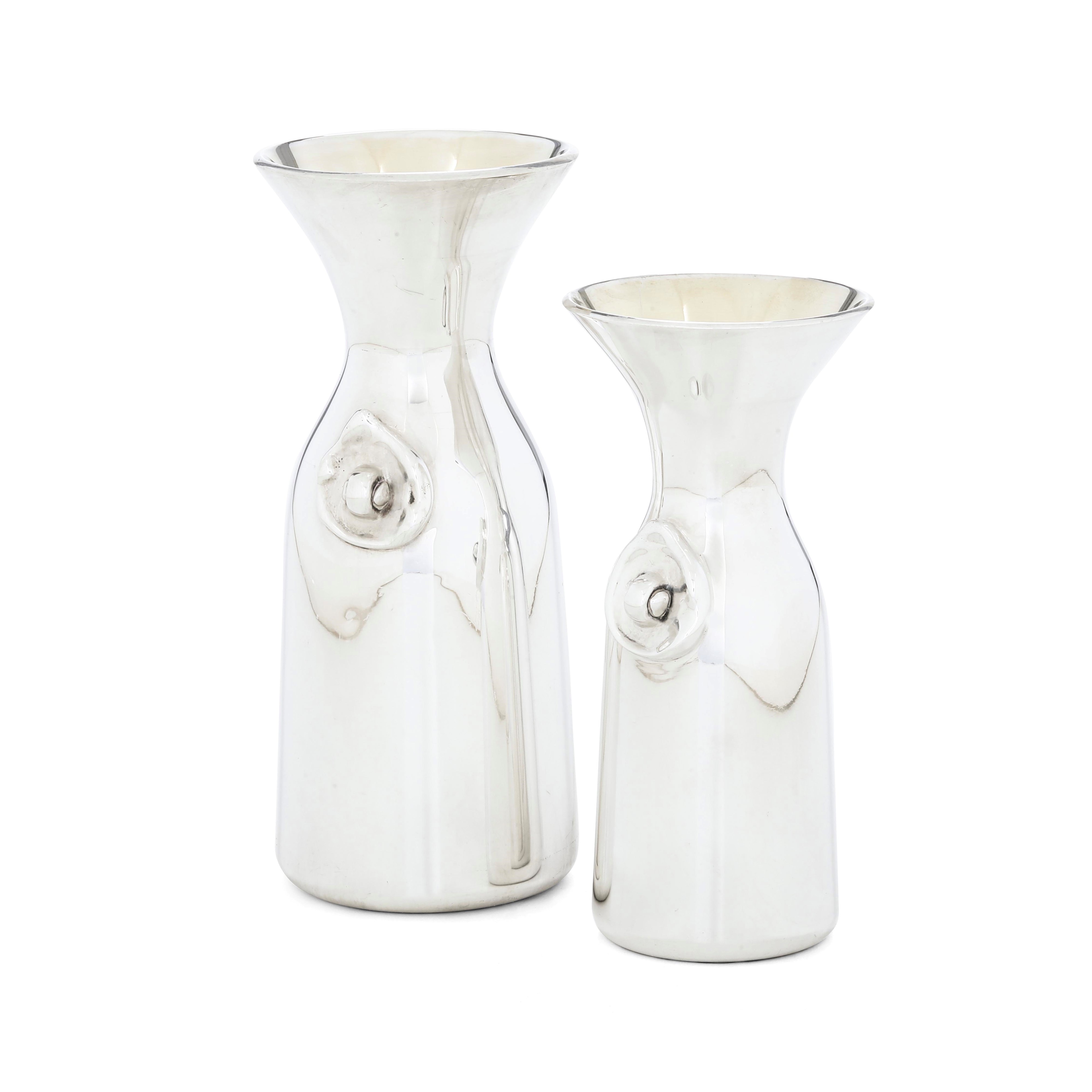 Italo Lefevre per Maison Bulgari, Due bottiglie, argento 925 fuso e sagomato, XX-XXI secolo