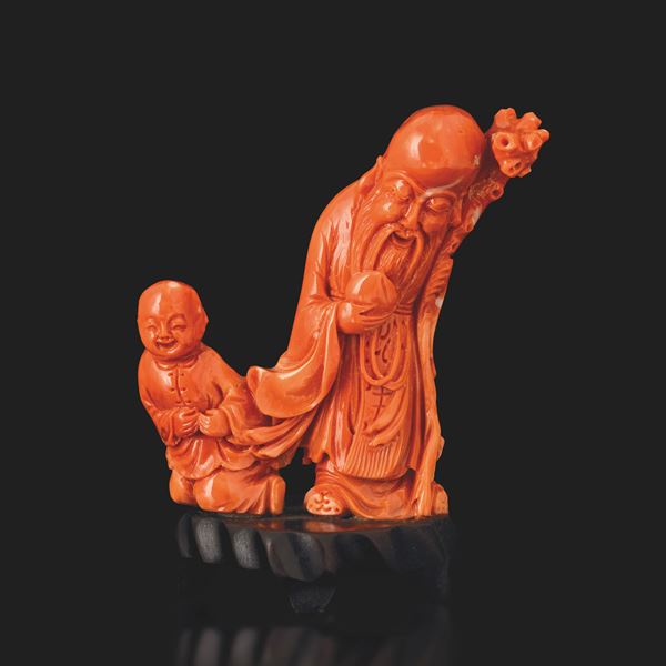 Figura di saggio con bambino in corallo, Cina, Dinastia Qing, XIX secolo