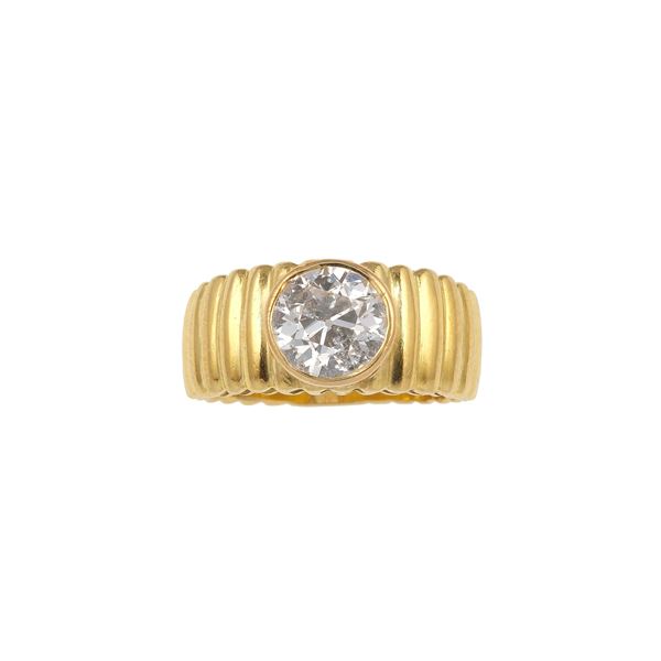 Old-cut diamond and gold ring