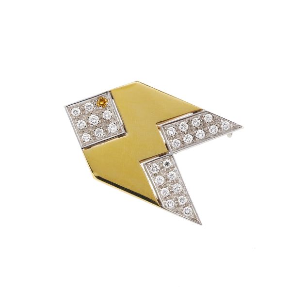 Diamond and gold brooch. Signed Pomellato