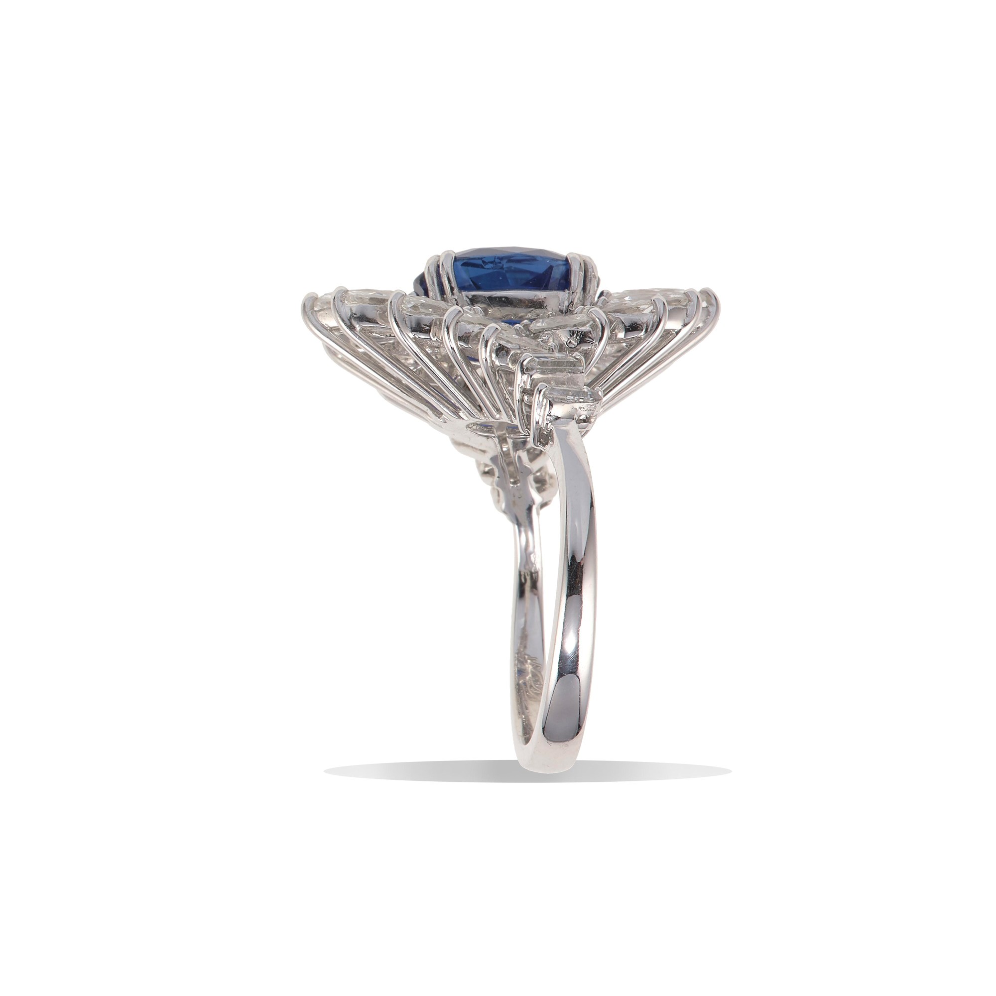 Anello con Zaffiro Burma di Ct 3.29, Nessuna Indicazione di Trattamento Termico