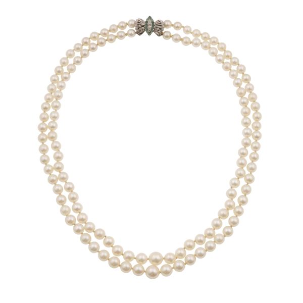 Cultured pearl and gold necklace
