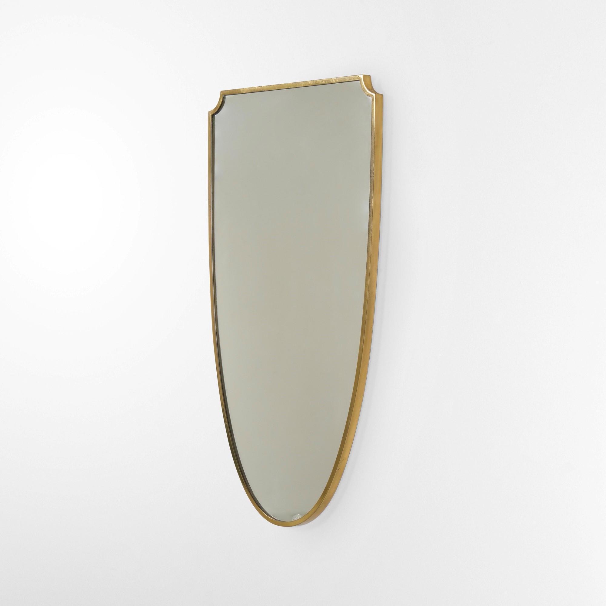 Specchiera italiana, cornice in ottone con cristallo specchiato, produzione ca. 1950