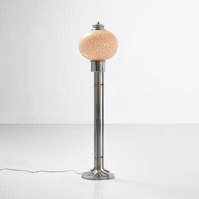 Lampada da terra in metallo cromato e vetro di Murano, stile art déco/industrial (produzione ital...