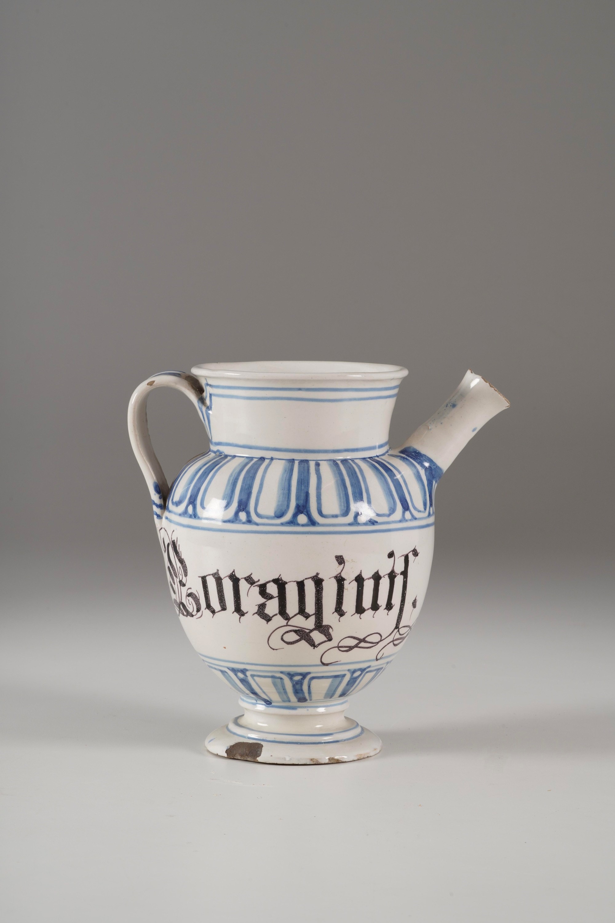 Manifattura di Bassano, Orciolo in maiolica invetriata, XVIII secolo