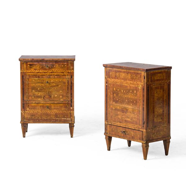 Coppia di comodini Luigi XVI lastronati e intarsiati. XVIII secolo