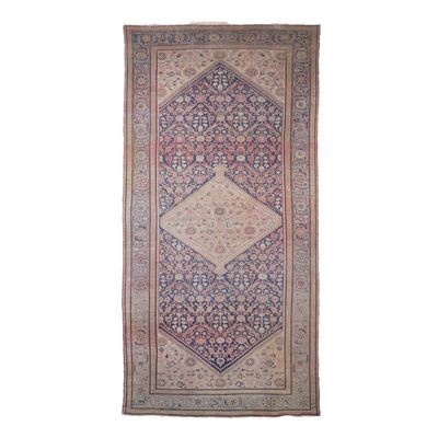 Kelley Malayer, Persia, fine XIX – inizio XX secolo, tappeto con campo blu a decoro herati