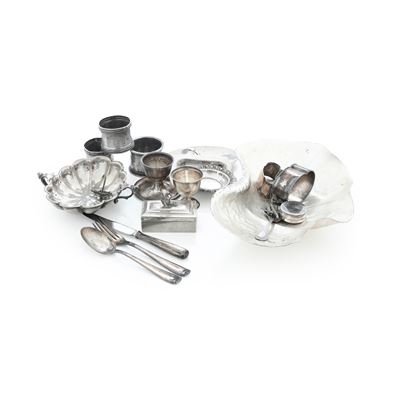 Scatoline e bomboniere, argento fuso sagomato, XX secolo