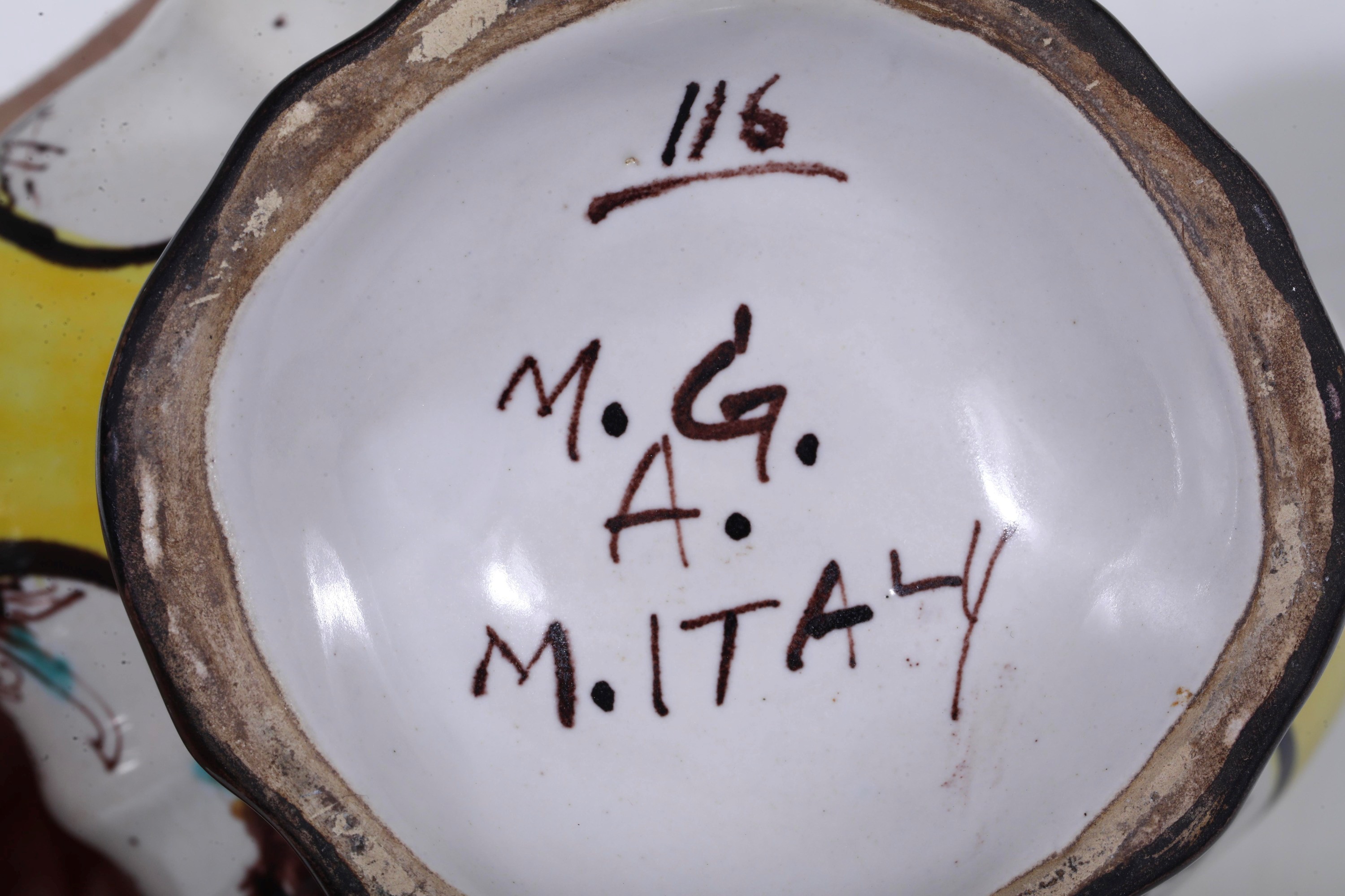 Tre vasi con coperchio. Albisola, Manifattura di Giuseppe Mazzotti, XX secolo.