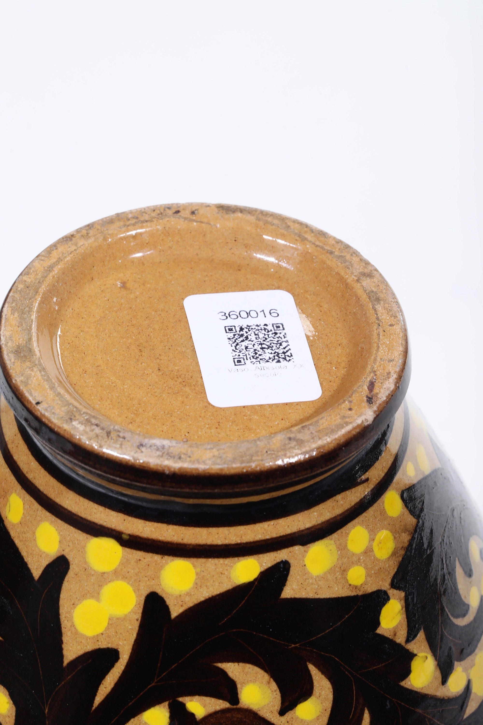 Vaso. Probabilmente Albisola, Manifattura La Fenice, prima metà del XX secolo.