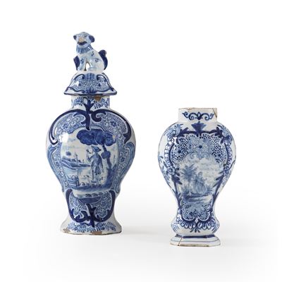 Porcellana di Delft, Vaso e Potiche con coperchio a forma di cane di Pho