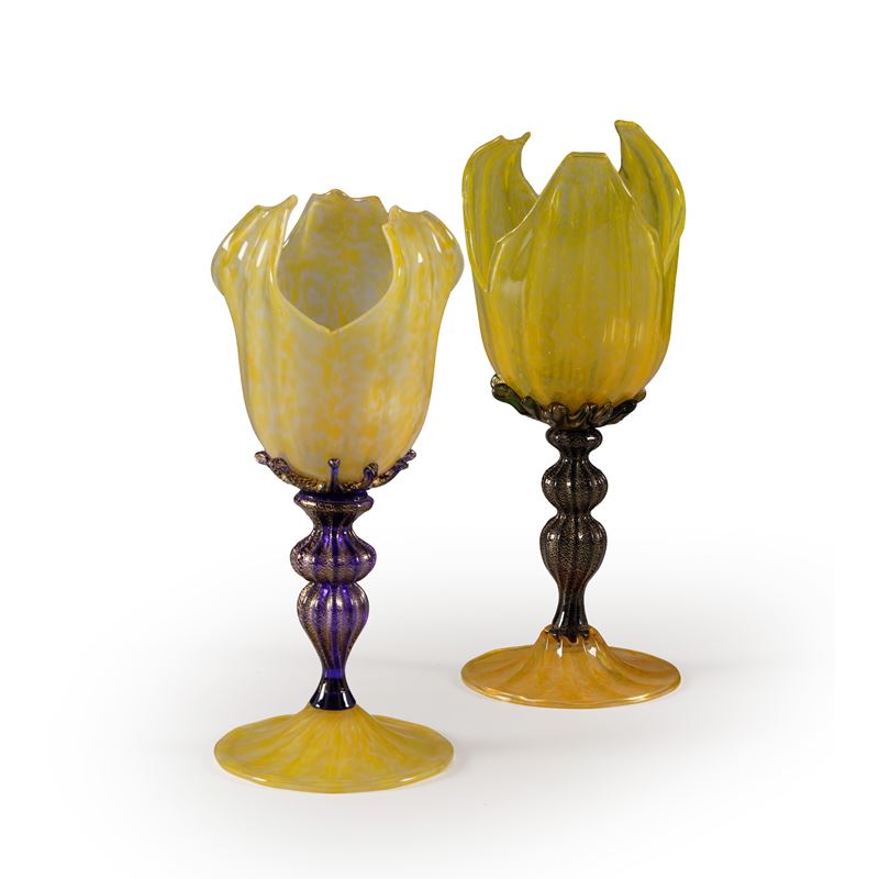 Due calici a fiore in vetro  - Asta Antiquariato - Cambi Casa d'Aste