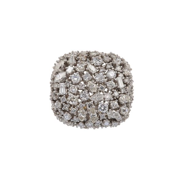 Diamond and gold ring